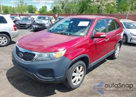2011 Kia Sorento Lx z USA, uszkodzony, nr VIN 5XYKT3A19BG021998